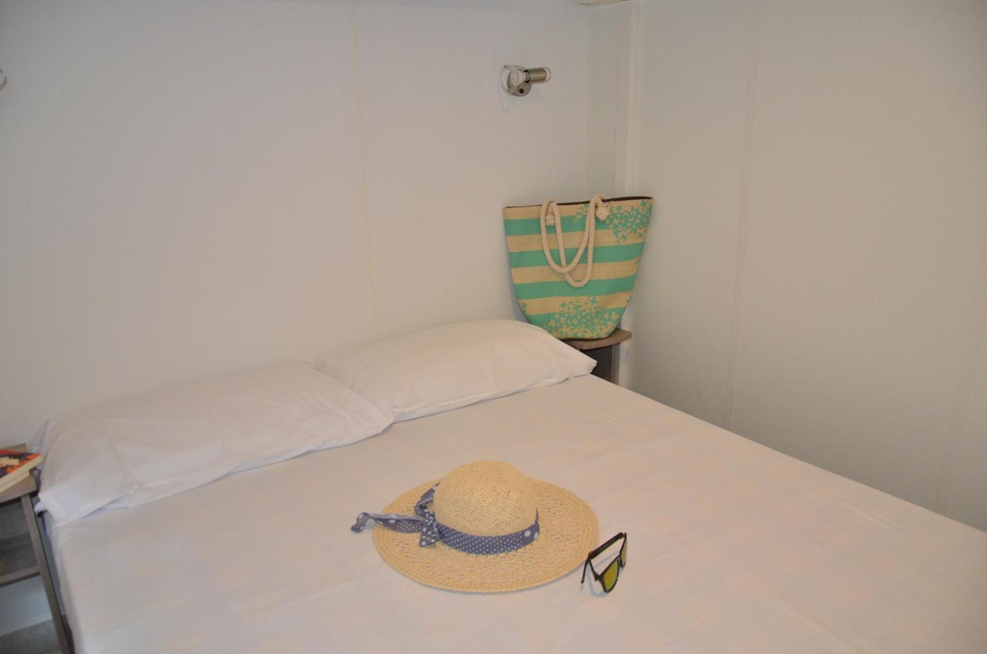 Happy Camp mobile homes in Castello Camping&Summer Resort Neos Marmaras Esterno foto
